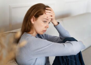 Deprese může váš život proměnit v peklo! Kde najít pomoc?