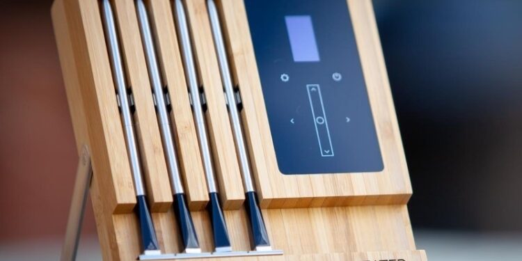 Teploměry do udírny: Jaké jsou jejich výhody a k čemu slouží?